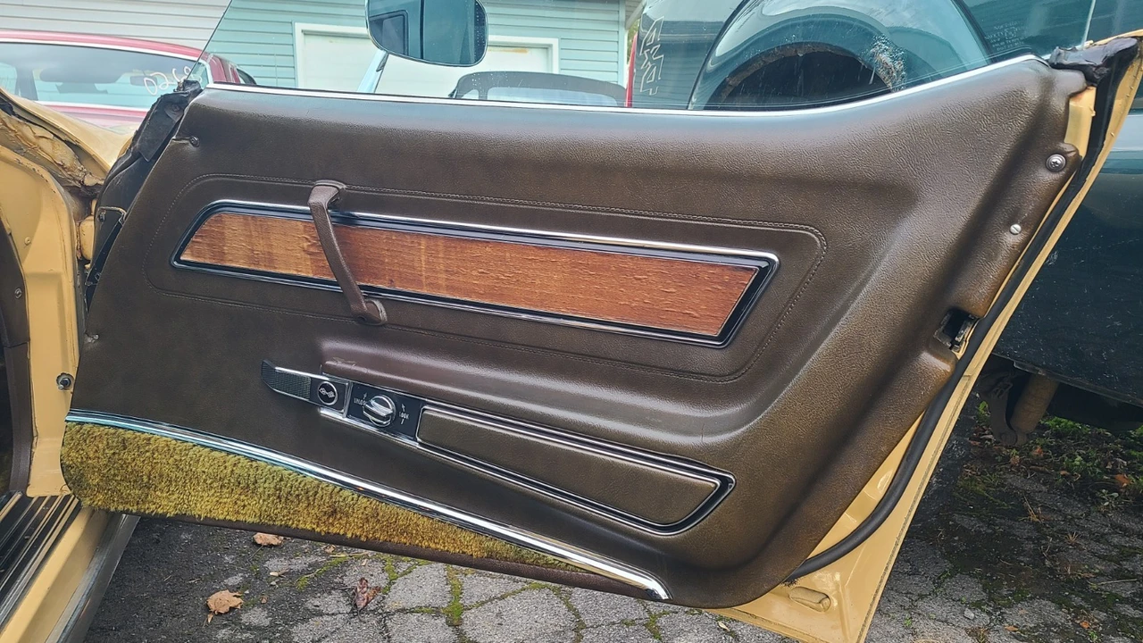 1977 Chevrolet Corvette C3 - Image 10 of 30