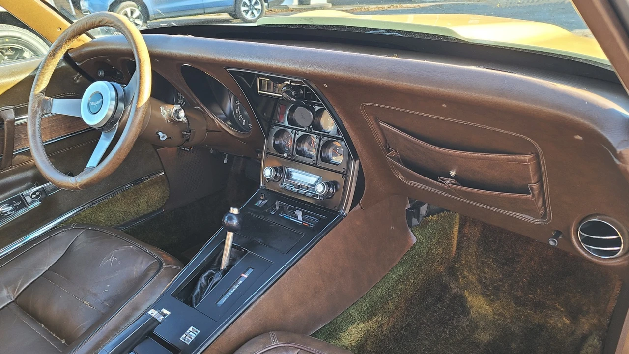 1977 Chevrolet Corvette C3 - Image 12 of 30