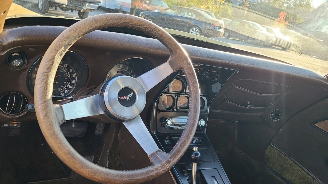 1977 Chevrolet Corvette C3 - Image 13 of 30
