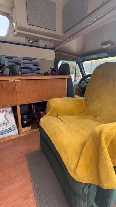 1977 Chevrolet Express - Image 2 of 2