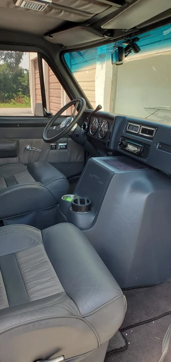 1977 Chevrolet G-Series Van - Image 6 of 9