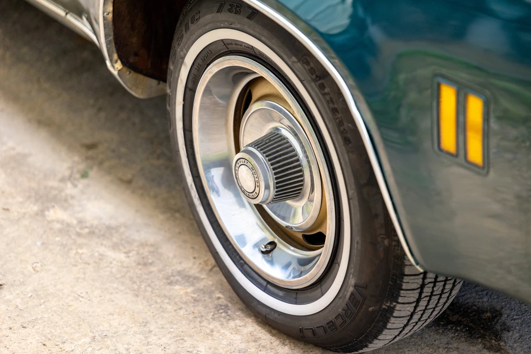 1977 Chevrolet Malibu - Image 24 of 31