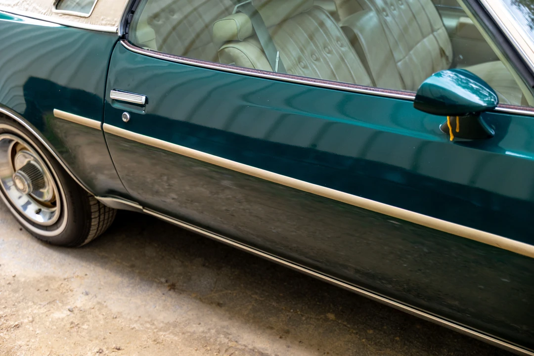 1977 Chevrolet Malibu - Image 30 of 31