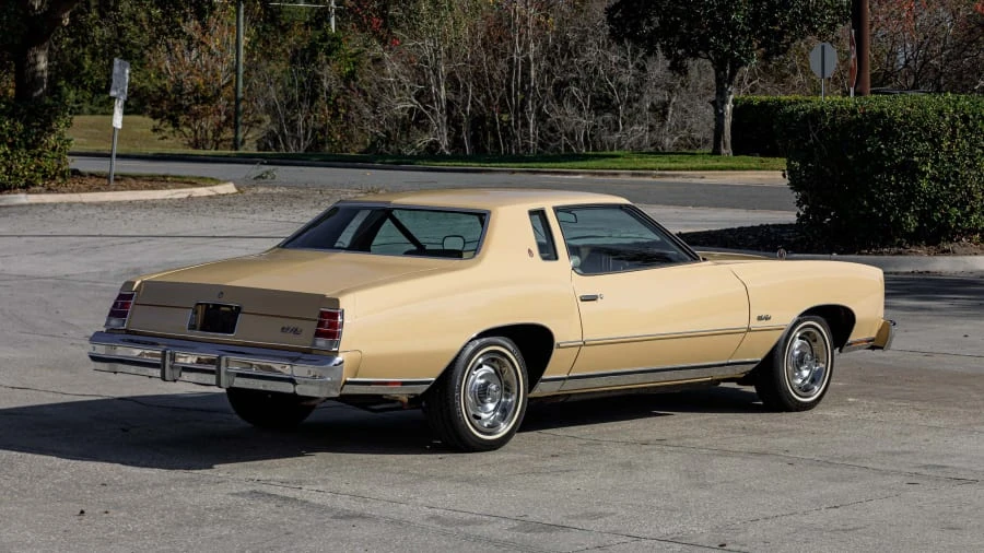 1977 Chevrolet Monte Carlo 2nd Gen - Image 10 of 31