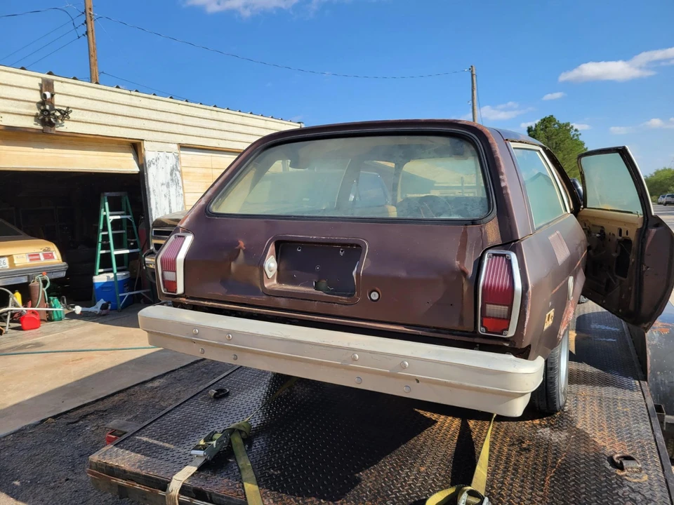 1977 Chevrolet Vega - Image 8 of 12