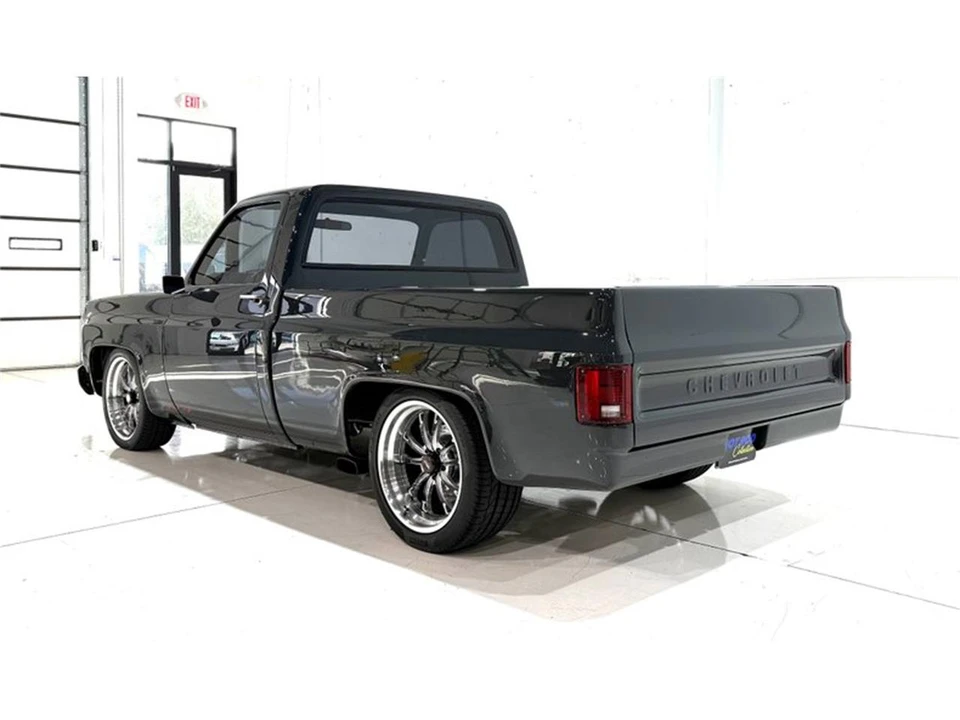 1977 Chevrolet - Image 7 of 31
