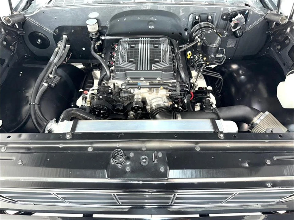 1977 Chevrolet - Image 28 of 31