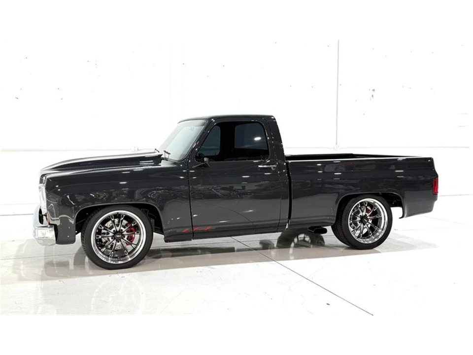 1977 Chevrolet - Image 5 of 31