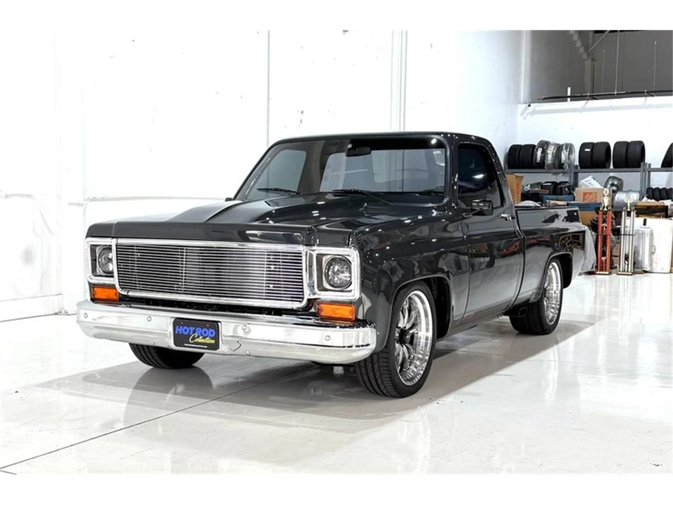 1977 Chevrolet - Image 2 of 31
