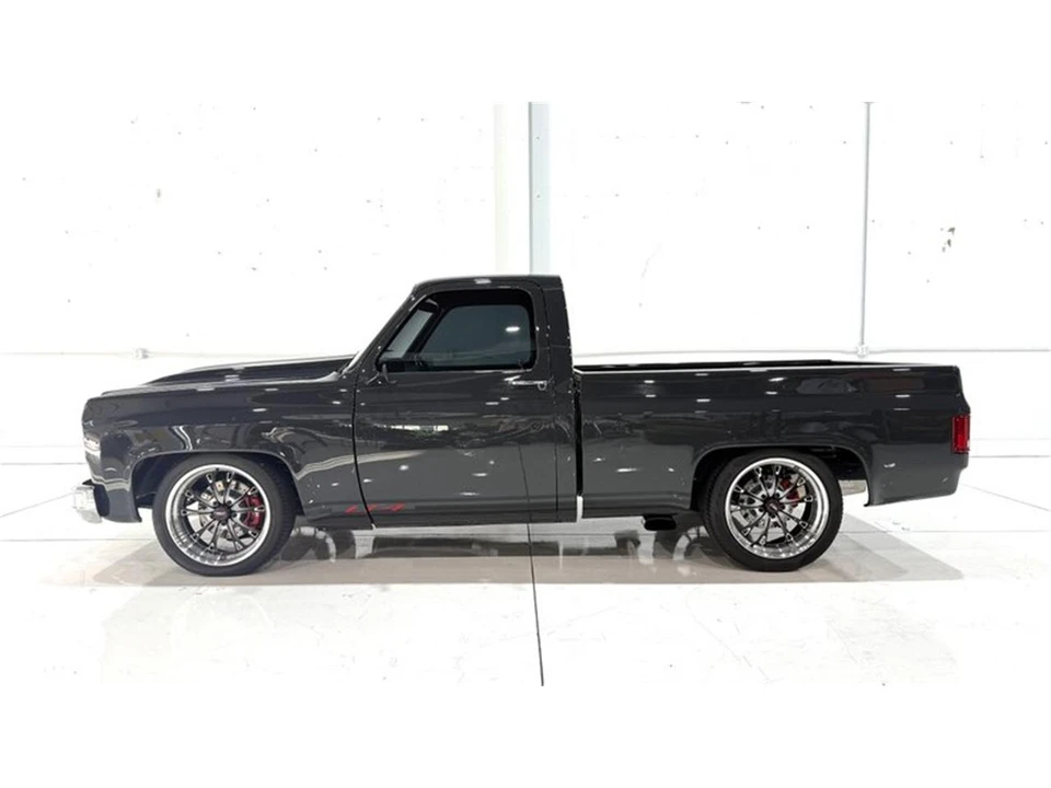 1977 Chevrolet - Image 6 of 31