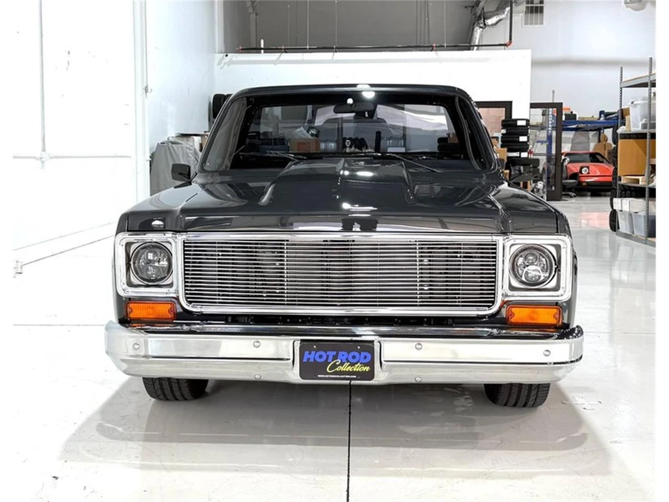 1977 Chevrolet - Image 3 of 31