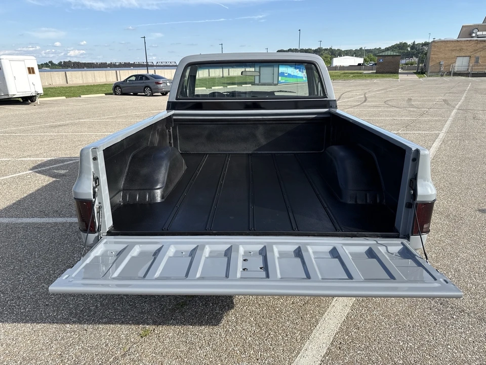 1977 Chevrolet Silverado - Image 7 of 12