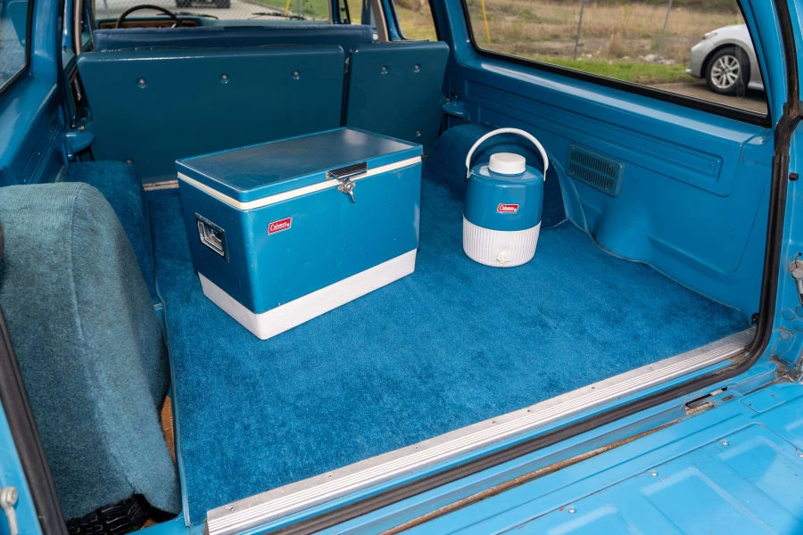 1977 Chevrolet Suburban 7th Gen - Image 25 of 31