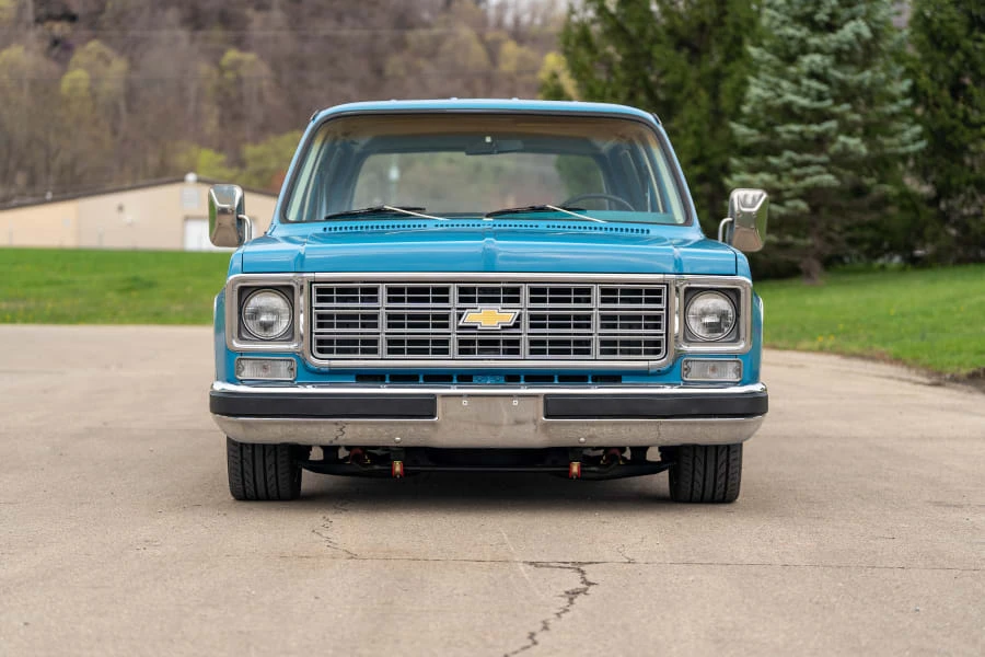 1977 Chevrolet Suburban 7th Gen - Image 4 of 31