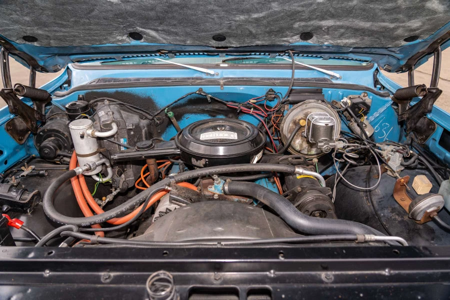 1977 Chevrolet Suburban 7th Gen - Image 31 of 31