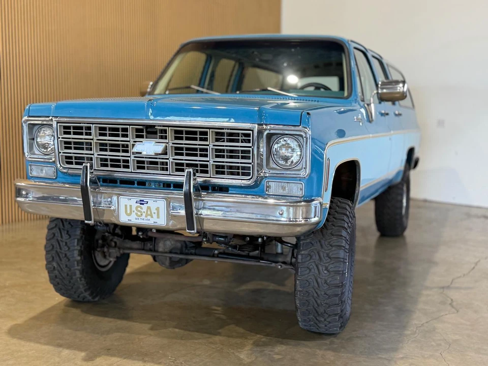 1977 Chevrolet Suburban 7th Gen - Image 3 of 31