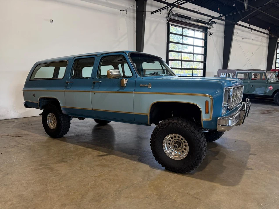 1977 Chevrolet Suburban 7th Gen - Image 6 of 31