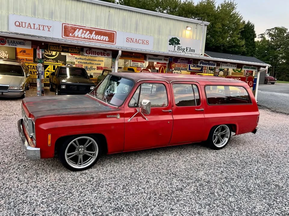 1977 Chevrolet Suburban 7th Gen - Image 4 of 20