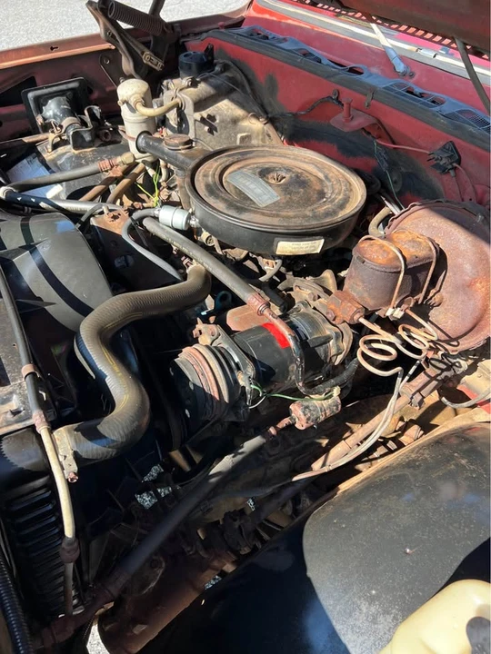 1977 Chevrolet Suburban 7th Gen - Image 19 of 20