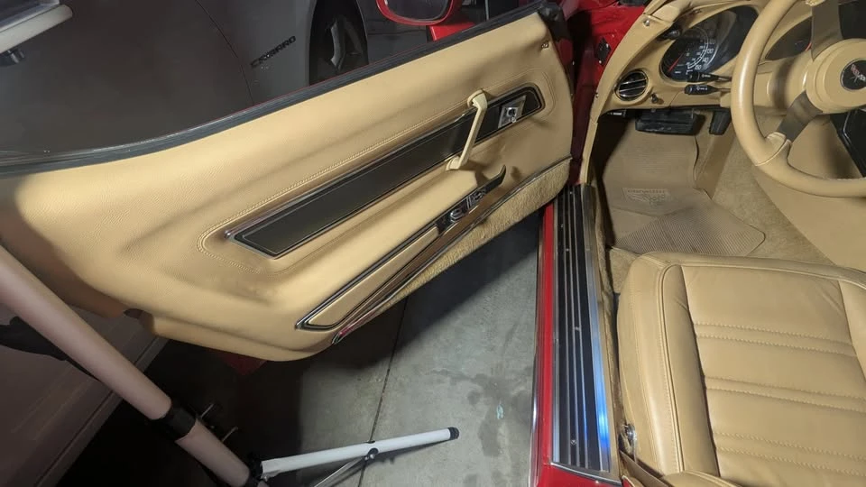 1977 Chevrolet Corvette C3 - Image 15 of 19