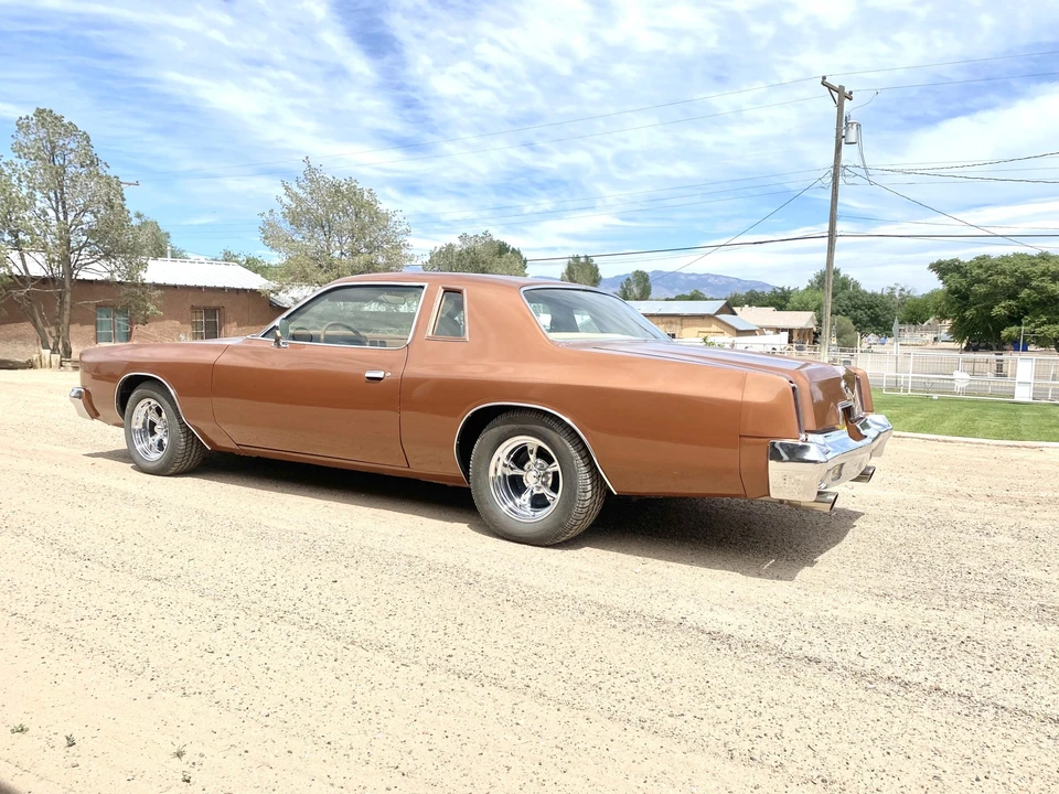 1977 Chrysler Cordoba - Image 7 of 31