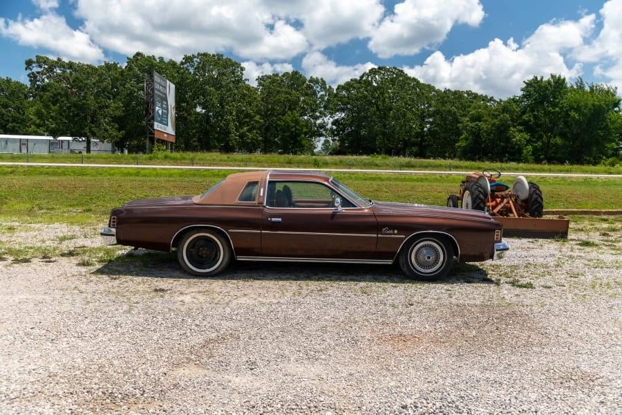 1977 Chrysler Cordoba - Image 2 of 31