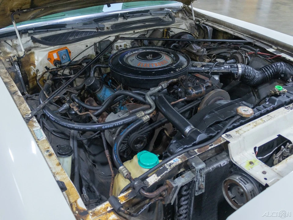 1977 Chrysler Cordoba - Image 13 of 21