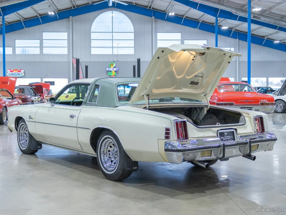 1977 Chrysler Cordoba - Image 15 of 21