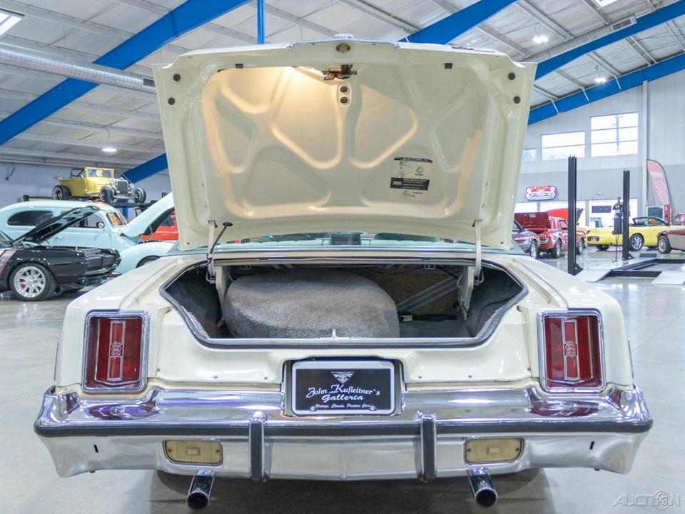 1977 Chrysler Cordoba - Image 16 of 21