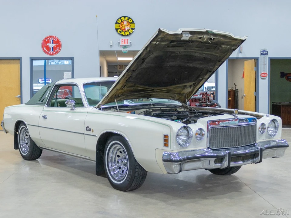 1977 Chrysler Cordoba - Image 9 of 21