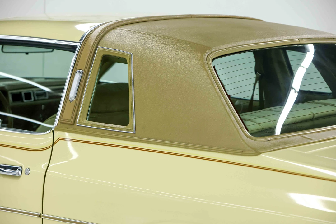 1977 Chrysler Cordoba - Image 28 of 31