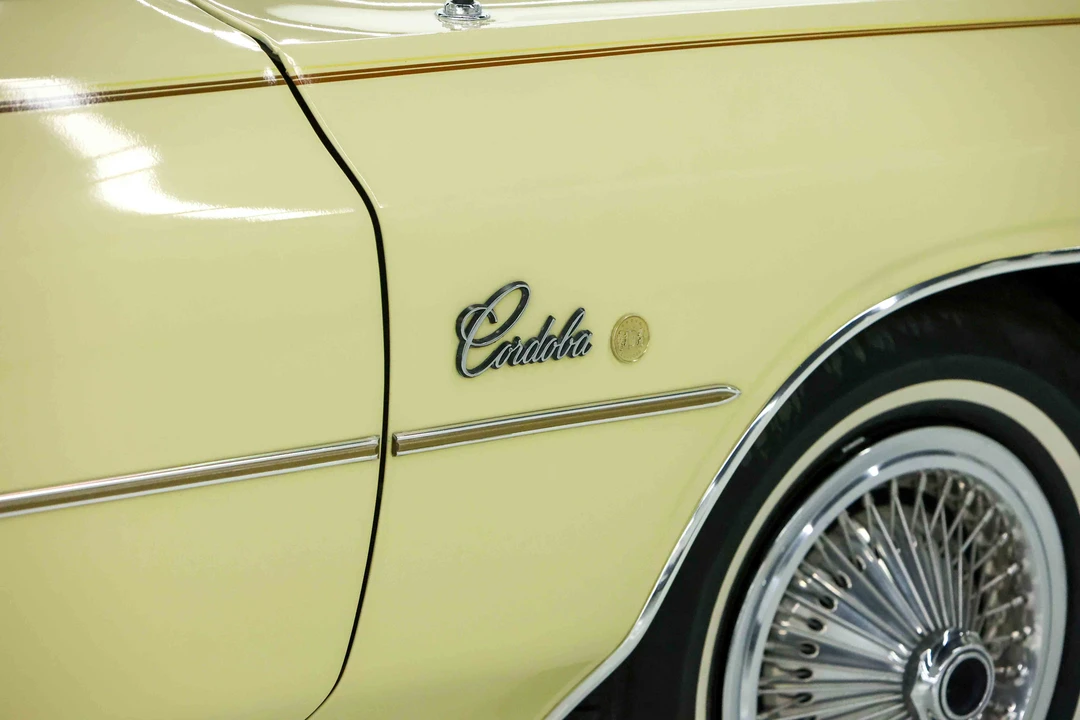 1977 Chrysler Cordoba - Image 25 of 31