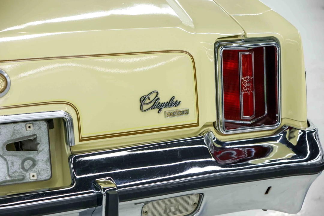 1977 Chrysler Cordoba - Image 17 of 31
