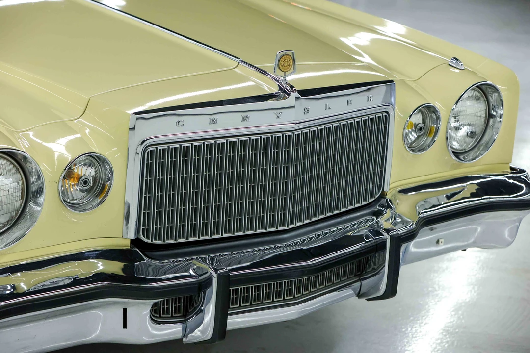 1977 Chrysler Cordoba - Image 11 of 31