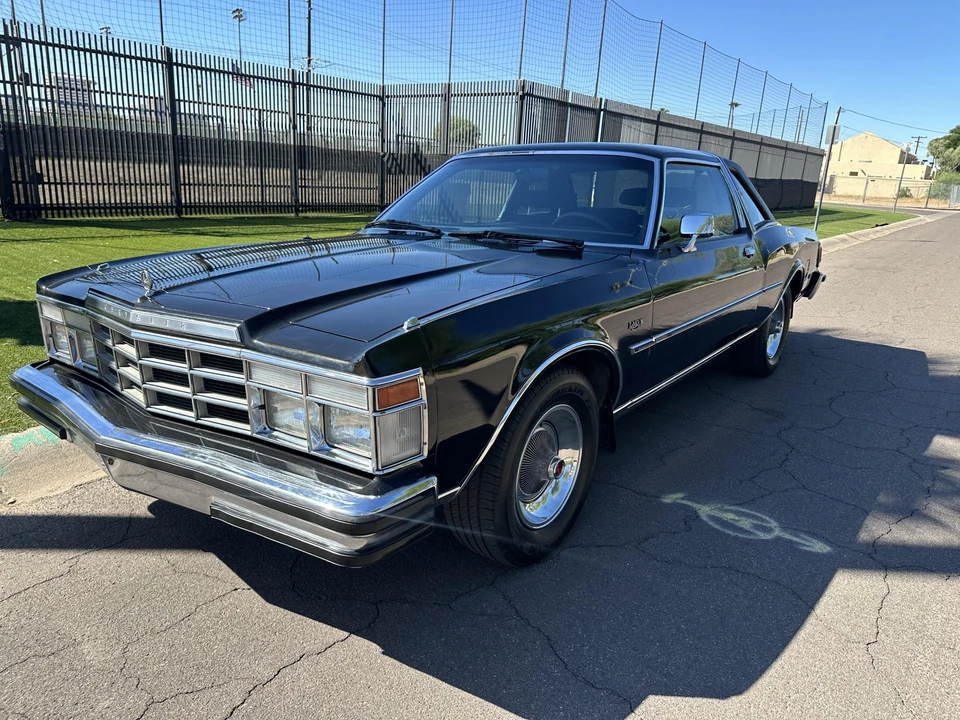 1977 Chrysler LeBaron - Image 8 of 31