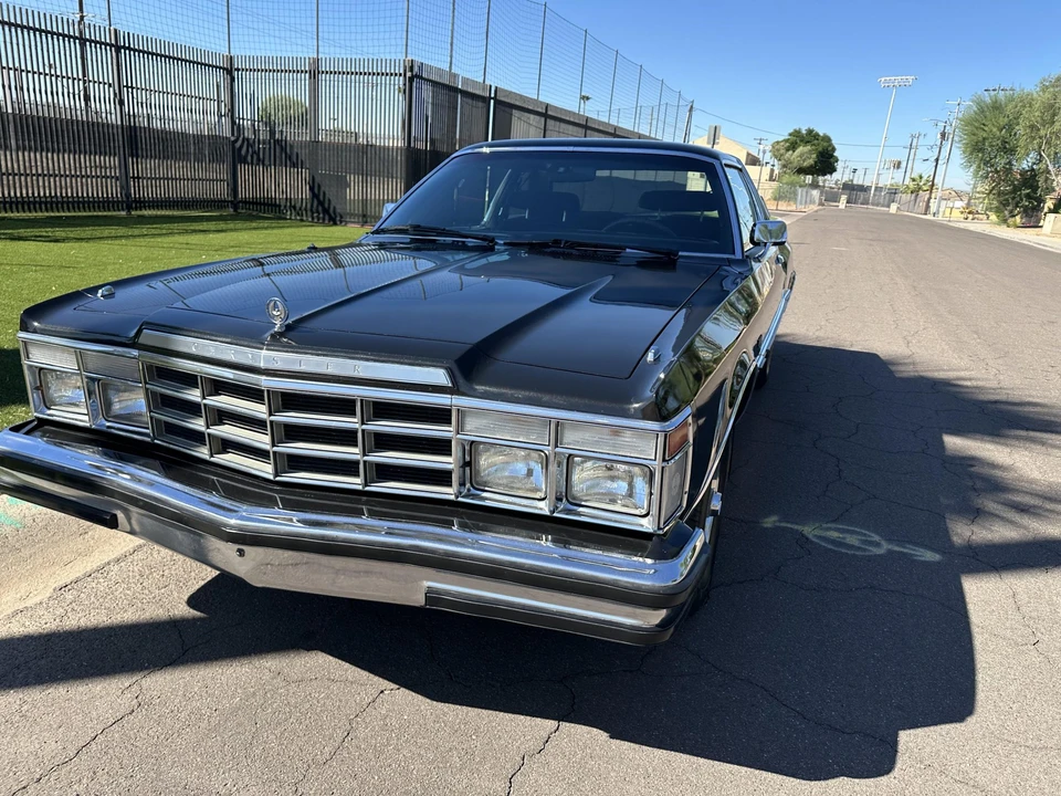 1977 Chrysler LeBaron - Image 10 of 31