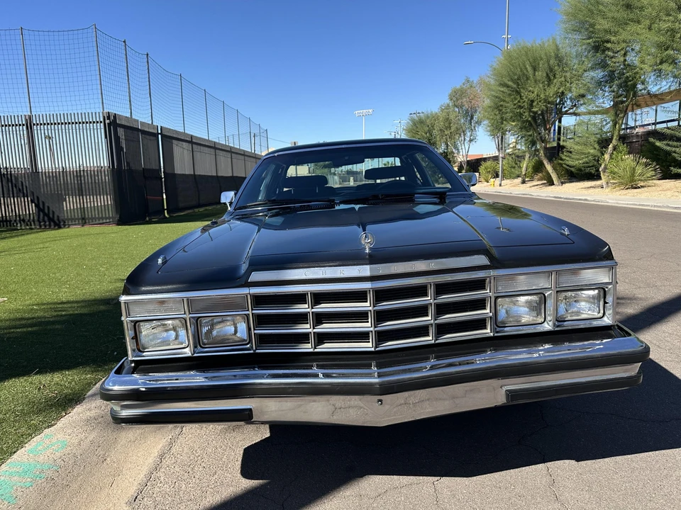 1977 Chrysler LeBaron - Image 13 of 31
