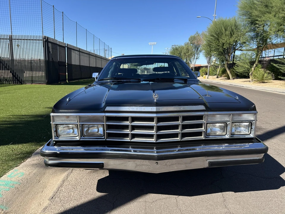1977 Chrysler LeBaron - Image 14 of 31