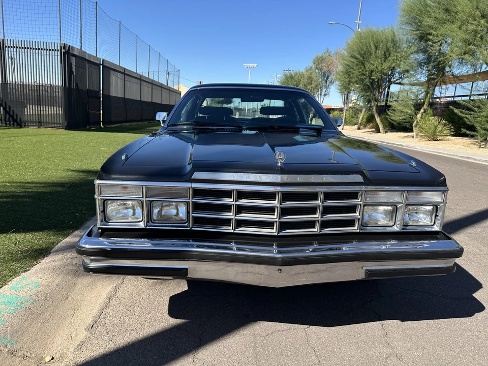 1977 Chrysler LeBaron - Image 15 of 31