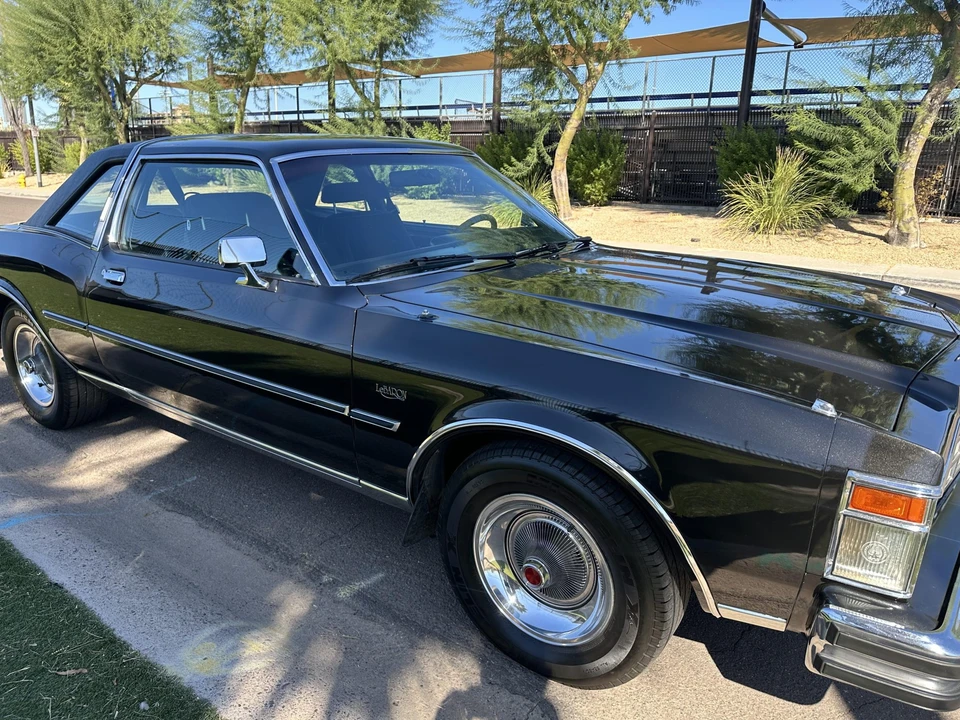 1977 Chrysler LeBaron - Image 21 of 31