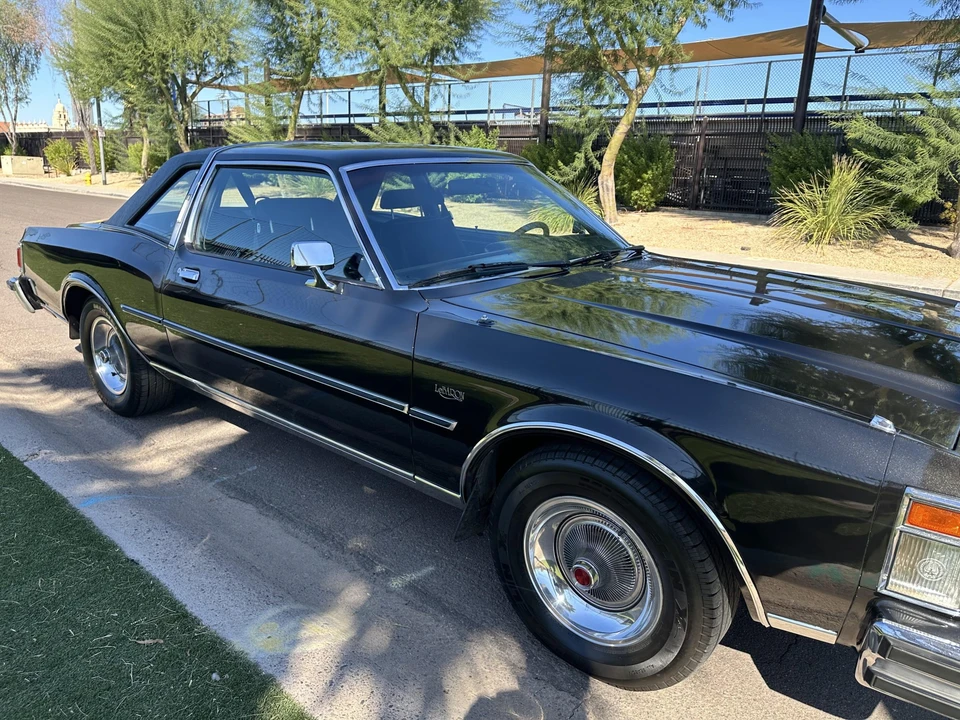 1977 Chrysler LeBaron - Image 20 of 31
