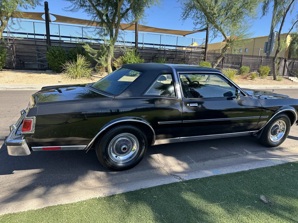 1977 Chrysler LeBaron - Image 31 of 31