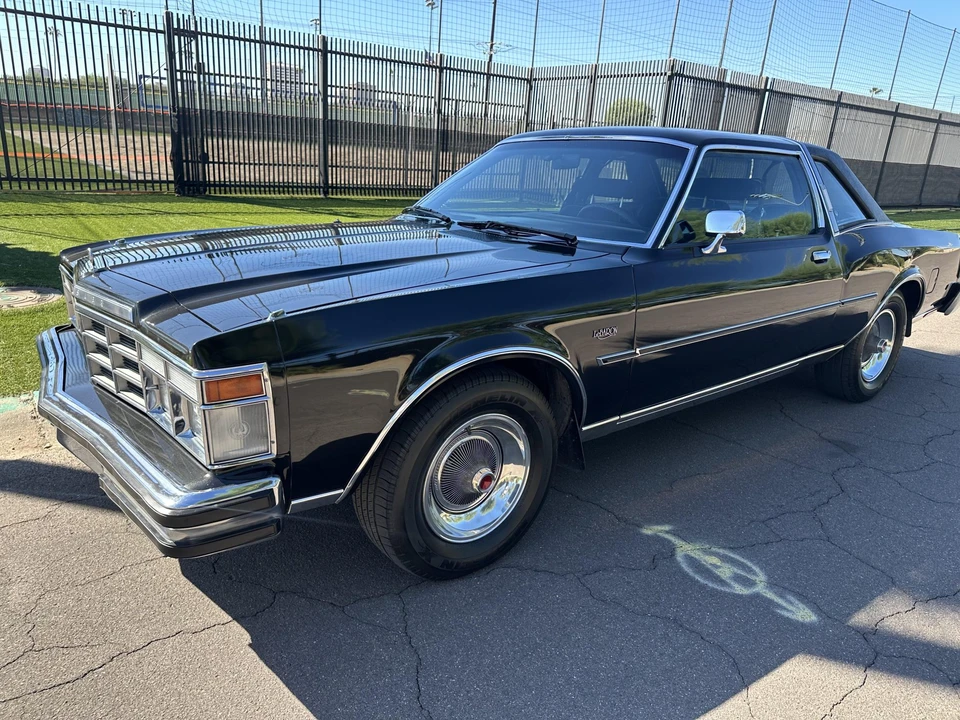 1977 Chrysler LeBaron - Image 6 of 31