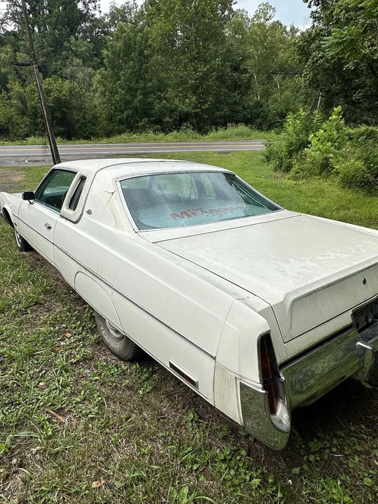 1977 Chrysler New Yorker - Image 5 of 8