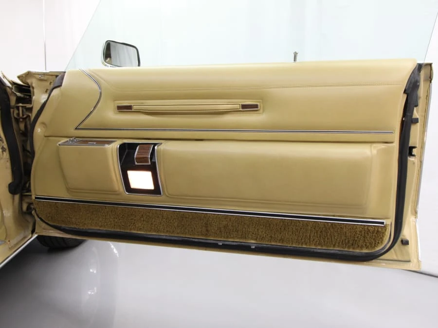 1977 Chrysler New Yorker - Image 22 of 31