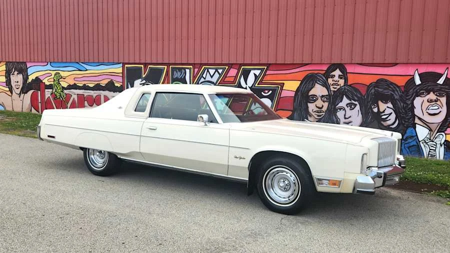 1977 Chrysler New Yorker - Image 13 of 30