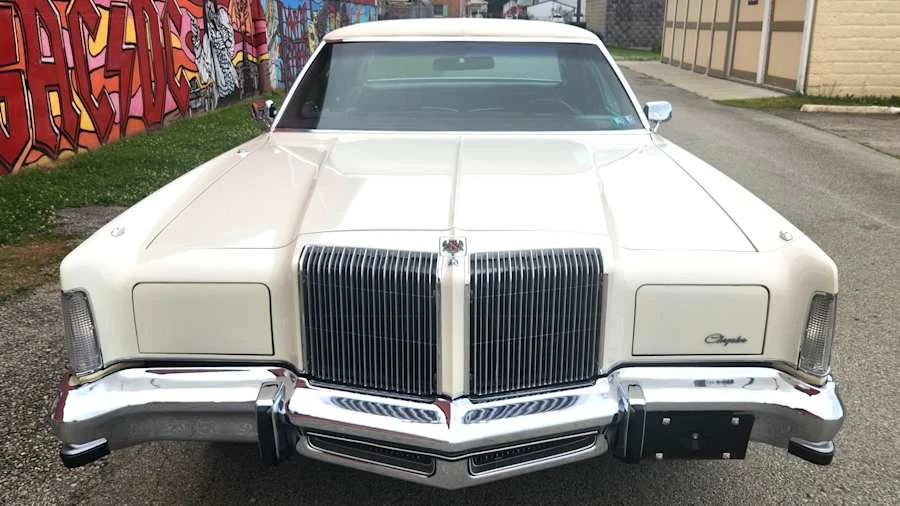 1977 Chrysler New Yorker - Image 12 of 30