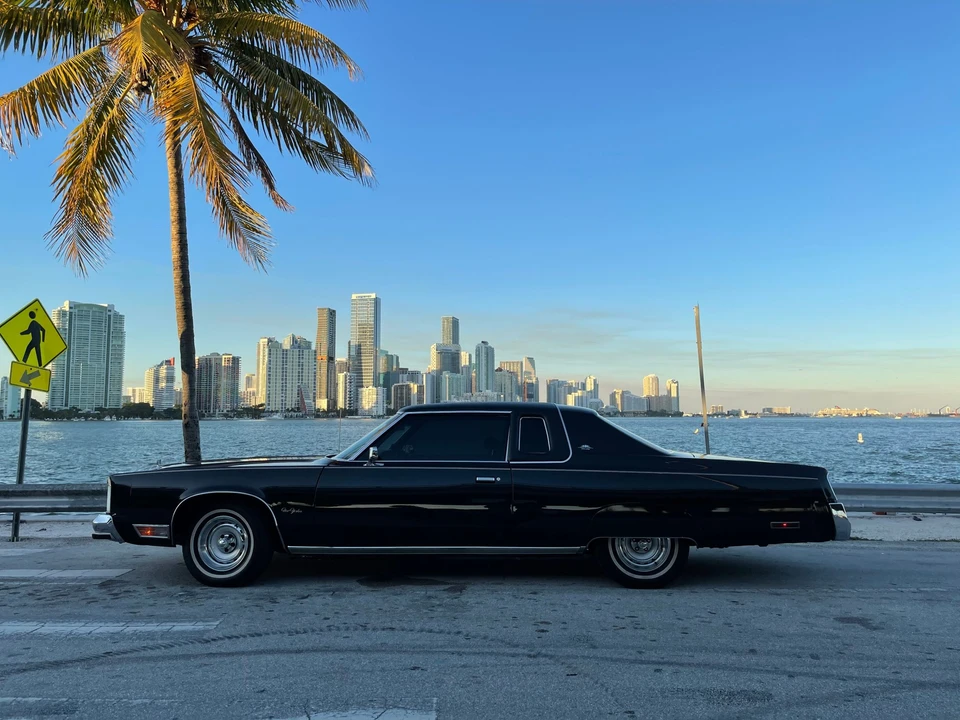 1977 Chrysler New Yorker - Image 21 of 31