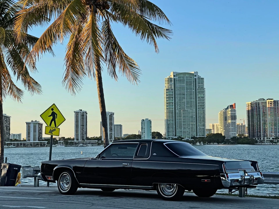 1977 Chrysler New Yorker - Image 27 of 31