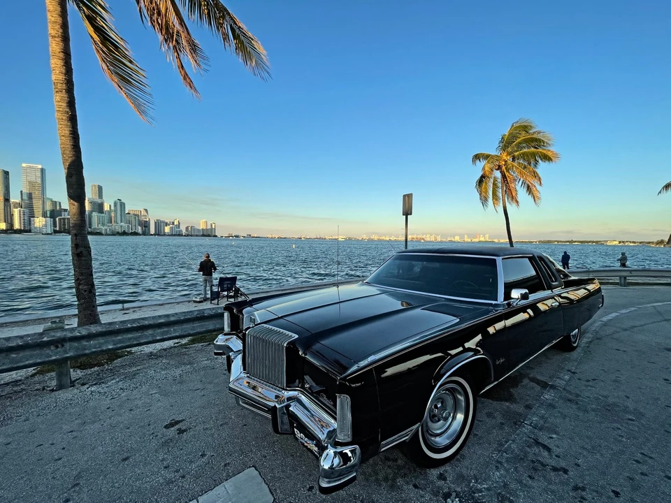 1977 Chrysler New Yorker - Image 12 of 31